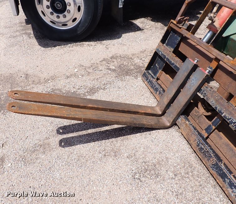 image for item DS7163 John Deere  tractor