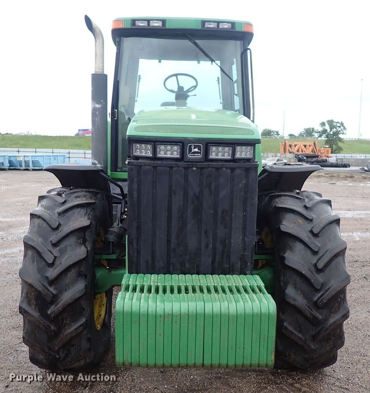 image for item DS7165 1995 John Deere 8400  MFWD tractor