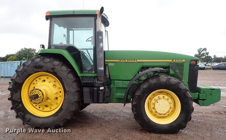 image for item DS7165 1995 John Deere 8400  MFWD tractor