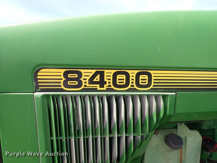 image for item DS7165 1995 John Deere 8400  MFWD tractor