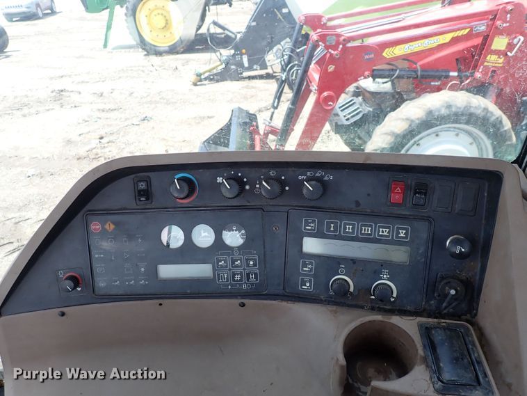 image for item DS7165 1995 John Deere 8400  MFWD tractor