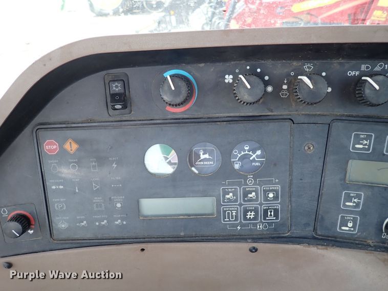 image for item DS7165 1995 John Deere 8400  MFWD tractor