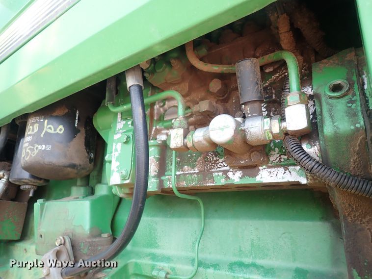 image for item DS7165 1995 John Deere 8400  MFWD tractor