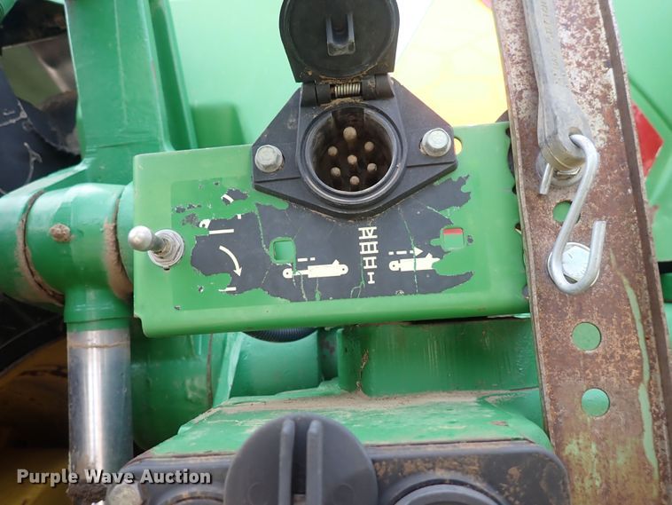 image for item DS7165 1995 John Deere 8400  MFWD tractor