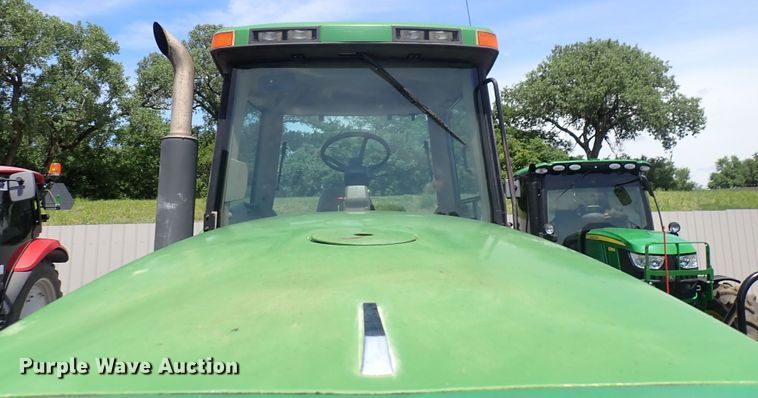 image for item DS7165 1995 John Deere 8400  MFWD tractor