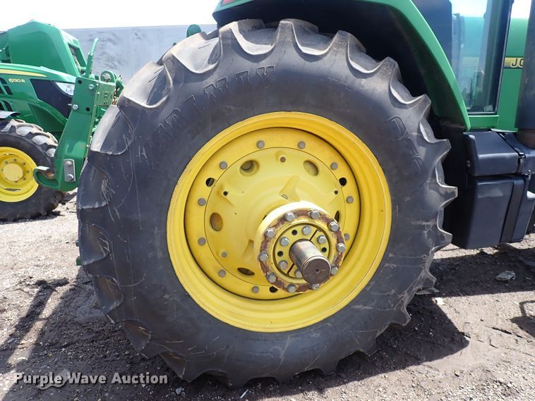 image for item DS7165 1995 John Deere 8400  MFWD tractor