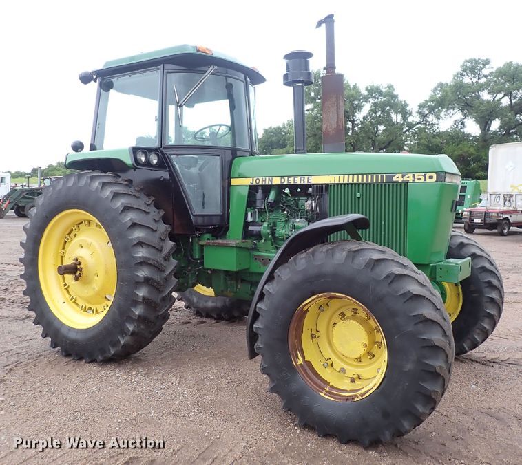 image for item DS7166 1988 John Deere 4450  MFWD tractor