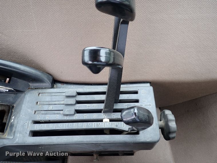 image for item DS7166 1988 John Deere 4450  MFWD tractor