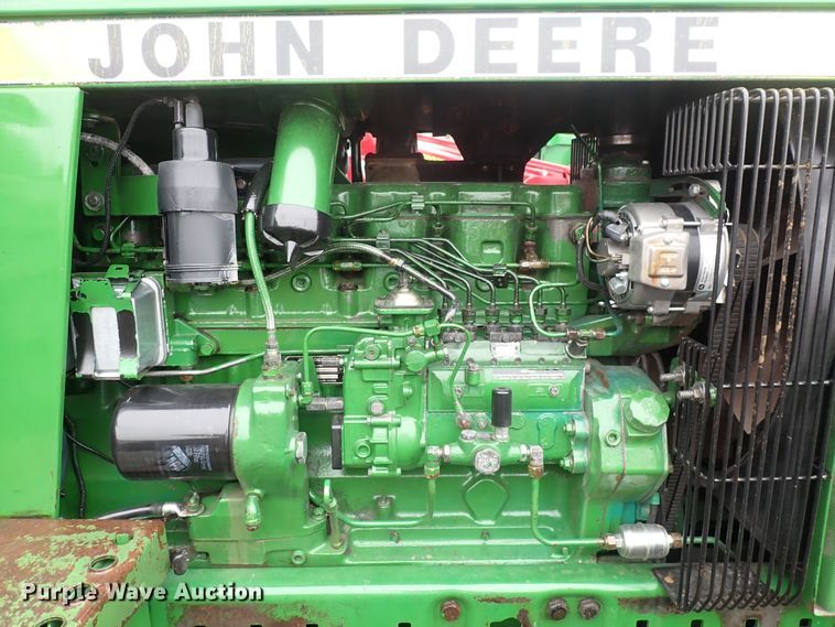 image for item DS7166 1988 John Deere 4450  MFWD tractor