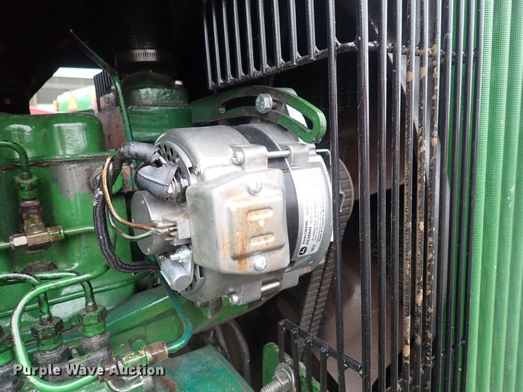 image for item DS7166 1988 John Deere 4450  MFWD tractor