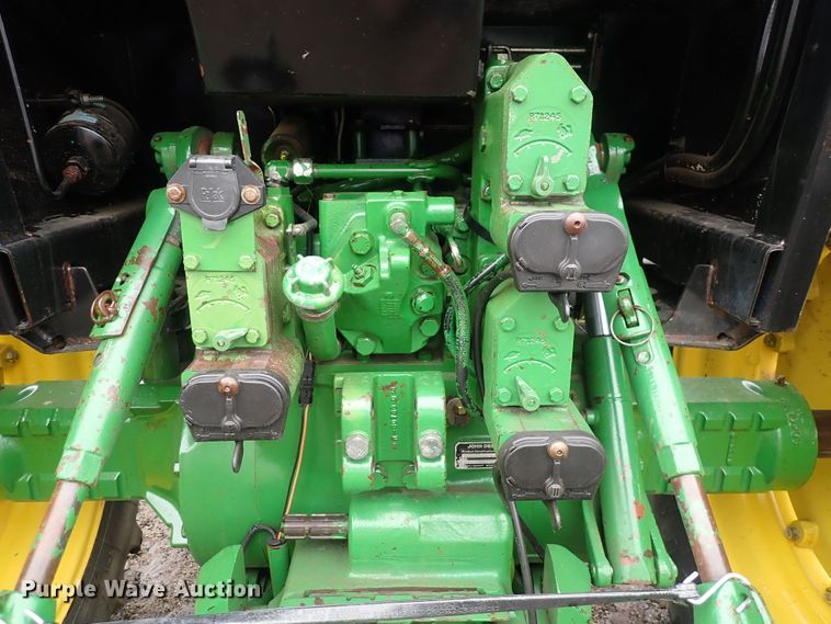 image for item DS7166 1988 John Deere 4450  MFWD tractor