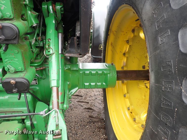 image for item DS7166 1988 John Deere 4450  MFWD tractor