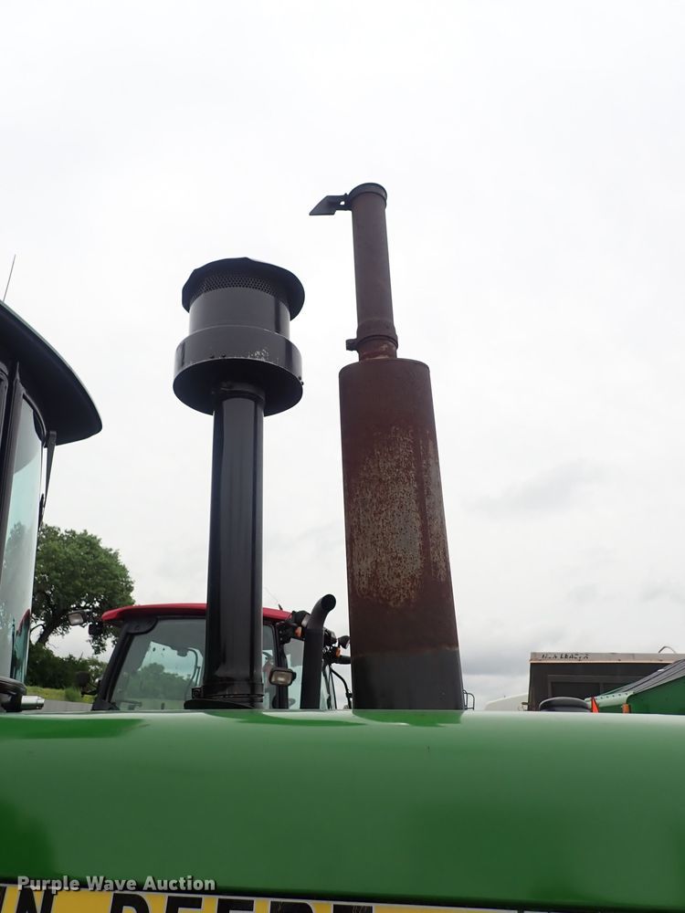 image for item DS7166 1988 John Deere 4450  MFWD tractor