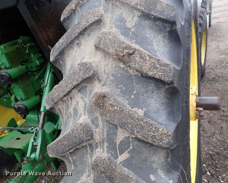 image for item DS7166 1988 John Deere 4450  MFWD tractor