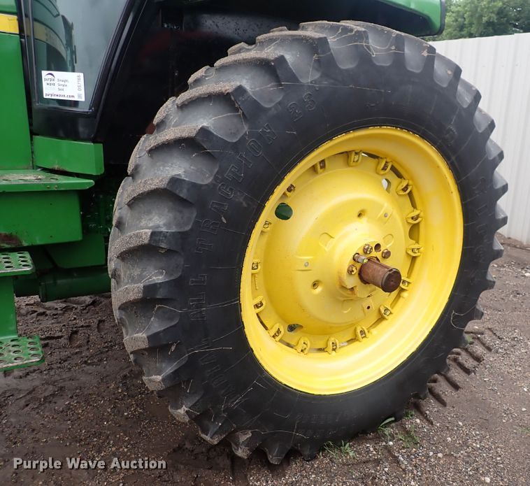 image for item DS7166 1988 John Deere 4450  MFWD tractor