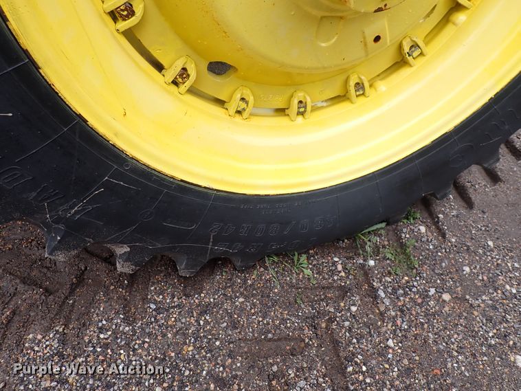 image for item DS7166 1988 John Deere 4450  MFWD tractor