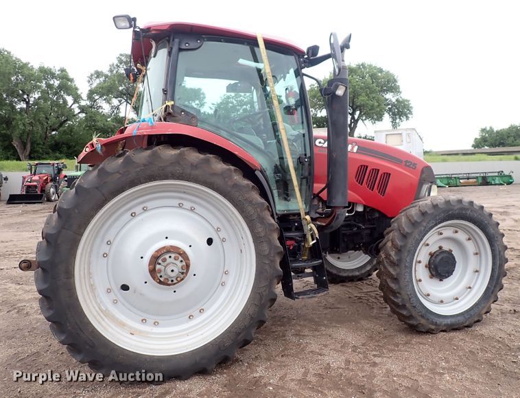 image for item DS7169 2010 Case IH Maxxum 125  MFWD tractor
