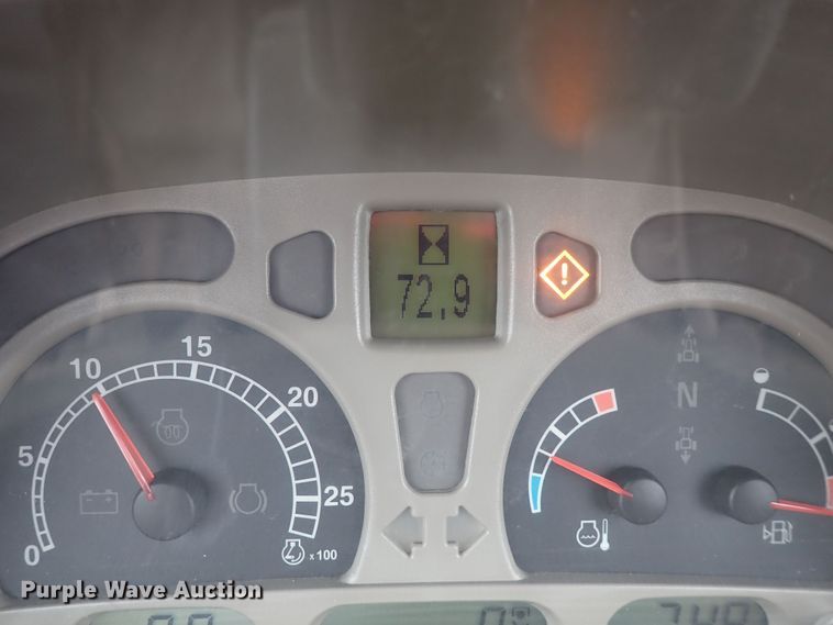 image for item DS7169 2010 Case IH Maxxum 125  MFWD tractor