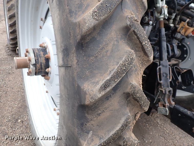 image for item DS7169 2010 Case IH Maxxum 125  MFWD tractor