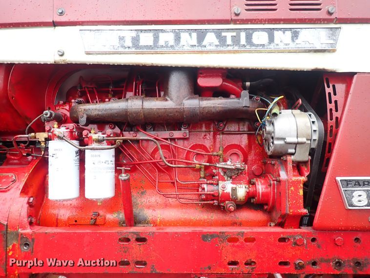 image for item DS7170 International Farmall 856  tractor