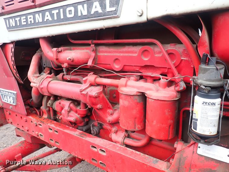 image for item DS7171 International 1456  tractor