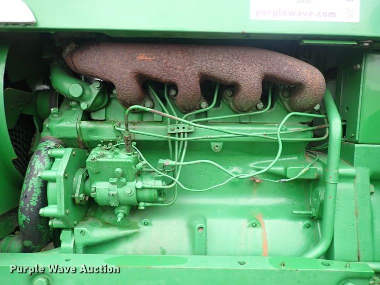 image for item DS7172 1971 John Deere 2520  tractor