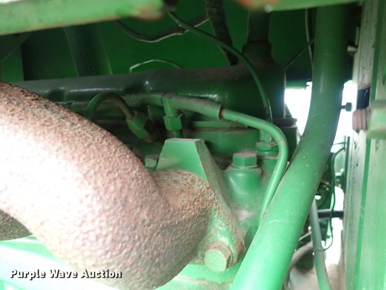 image for item DS7172 1971 John Deere 2520  tractor