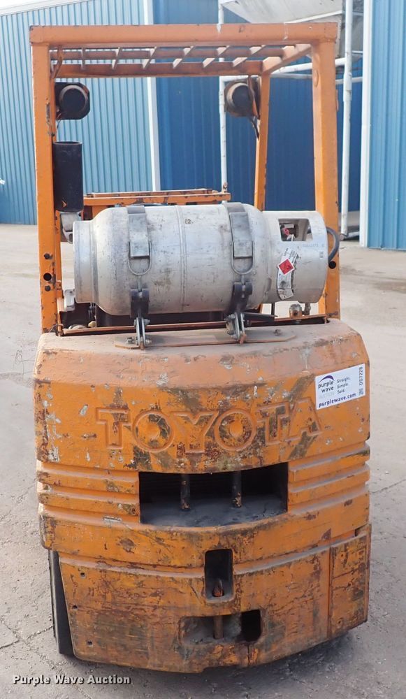 image for item DS7228 Toyota 5FDC25  forklift