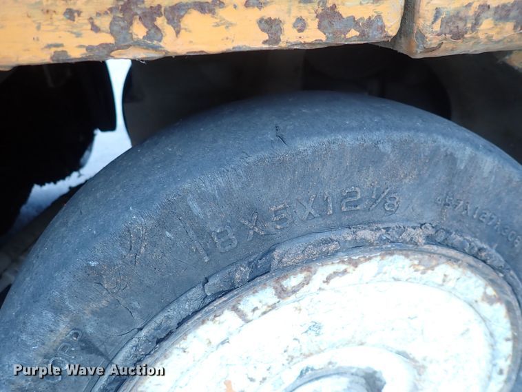 image for item DS7228 Toyota 5FDC25  forklift