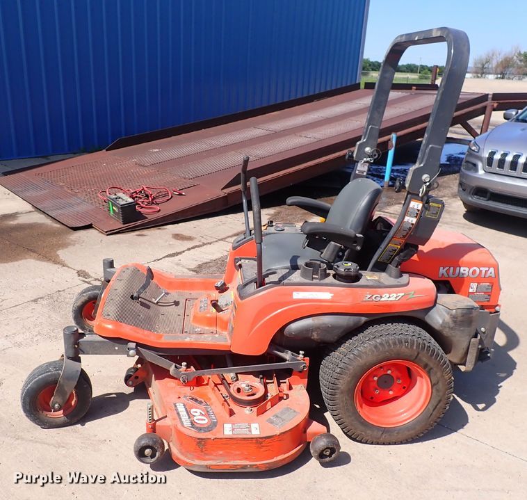 image for item LU9279 Kubota ZG227  ZTR lawn mower