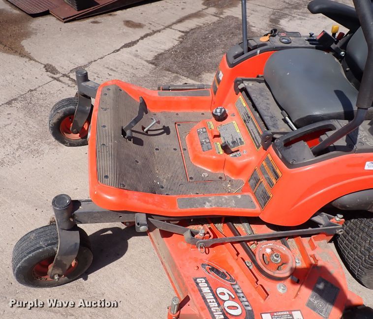 image for item LU9279 Kubota ZG227  ZTR lawn mower