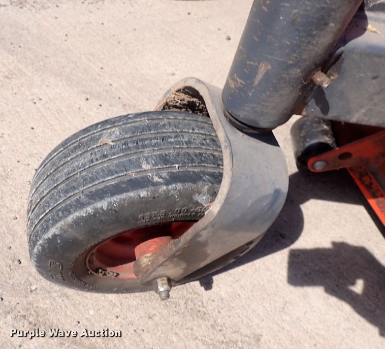 image for item LU9279 Kubota ZG227  ZTR lawn mower