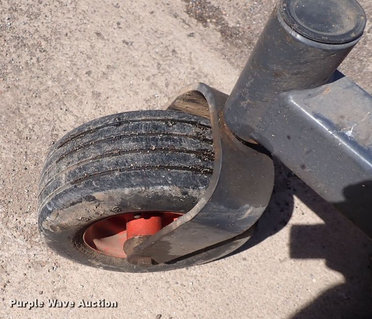 image for item LU9279 Kubota ZG227  ZTR lawn mower