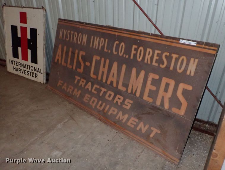 image for item LU9296 Allis Chalmers  sign
