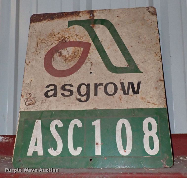 image for item LU9298 (7) signs