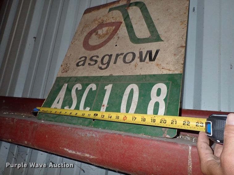 image for item LU9298 (7) signs