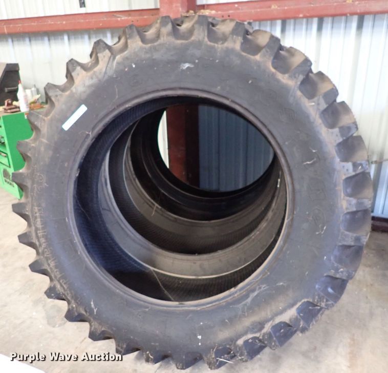 image for item LU9301 (4) Firestone 480/80R42 tires