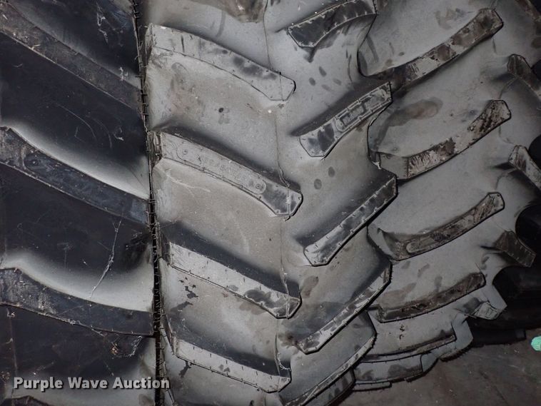 image for item LU9301 (4) Firestone 480/80R42 tires