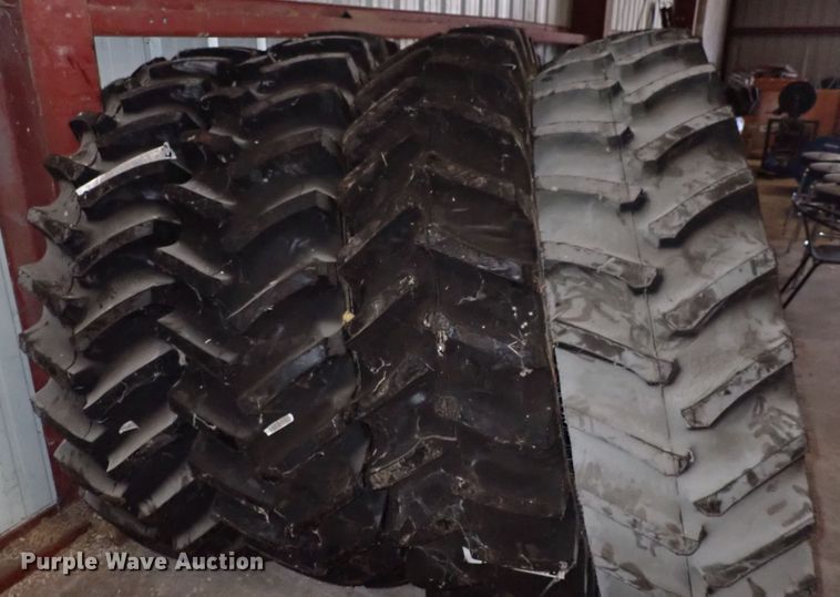 image for item LU9301 (4) Firestone 480/80R42 tires