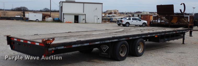 image for item DF0297 2006 Apache  equipment trailer