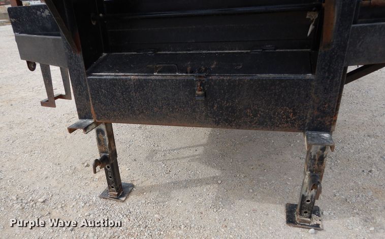 image for item DF0297 2006 Apache  equipment trailer