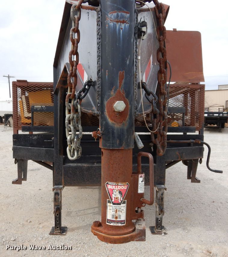 image for item DF0297 2006 Apache  equipment trailer