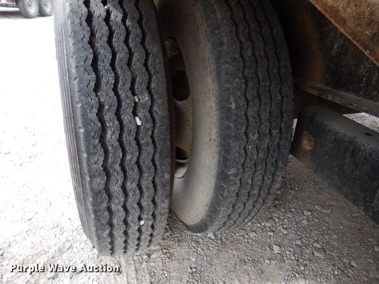 image for item DF0297 2006 Apache  equipment trailer