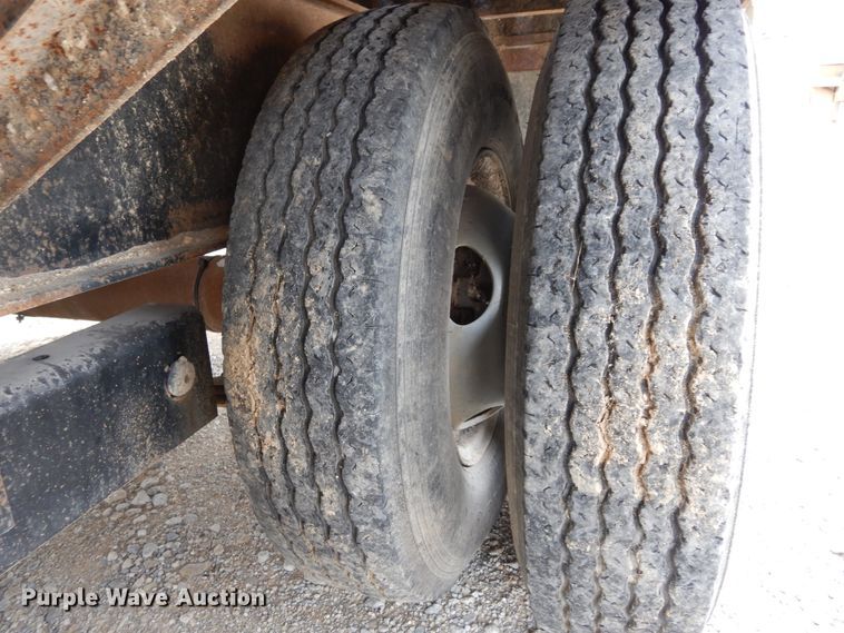 image for item DF0297 2006 Apache  equipment trailer