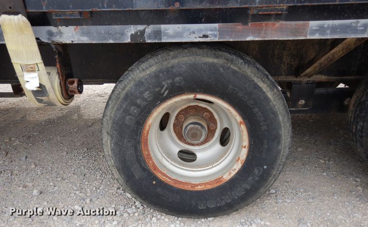 image for item DF0297 2006 Apache  equipment trailer