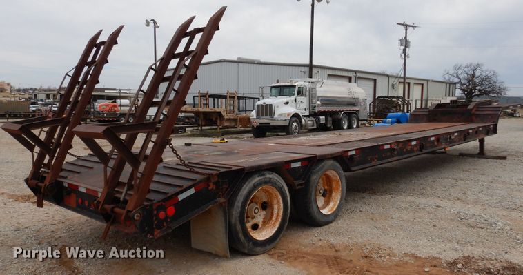 image for item DJ6573 1996 Clark drop deck equipment trailer