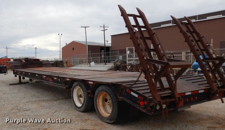 image for item DJ6573 1996 Clark drop deck equipment trailer