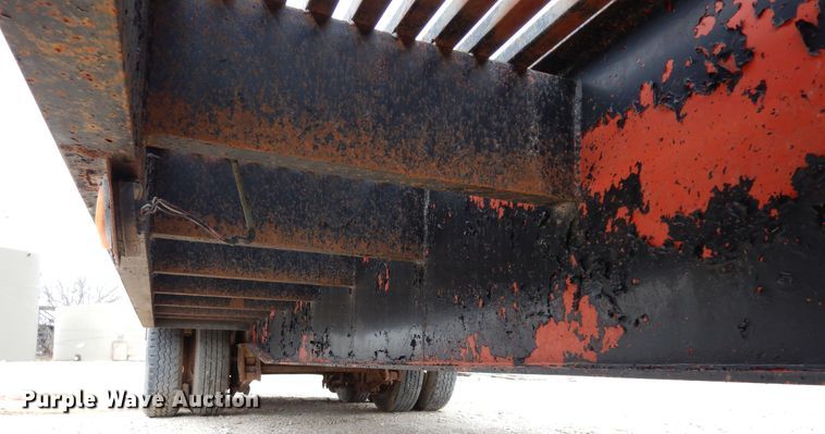 image for item DJ6573 1996 Clark drop deck equipment trailer