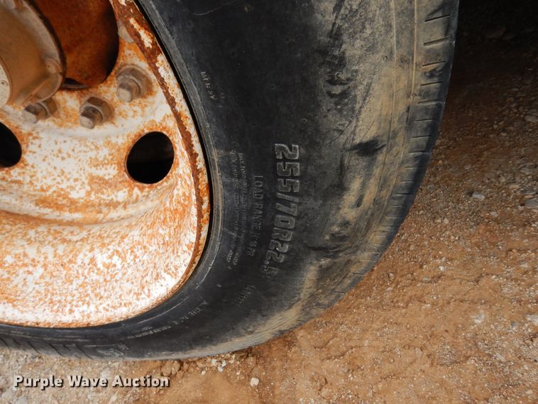 image for item DJ6573 1996 Clark drop deck equipment trailer