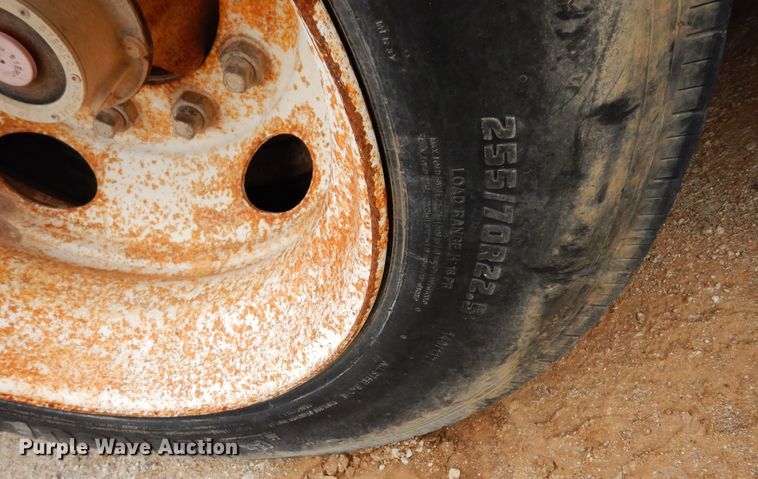 image for item DJ6573 1996 Clark drop deck equipment trailer